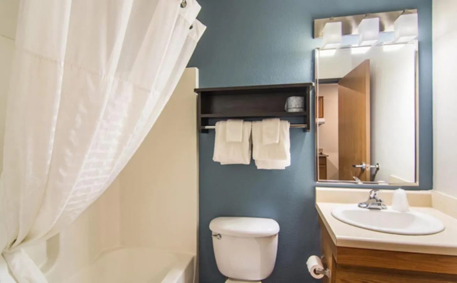 Отель Woodspring Suites Port Orange - Daytona Beach